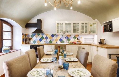 Sales de Llierca Apartment | Roure (2-8 pax)