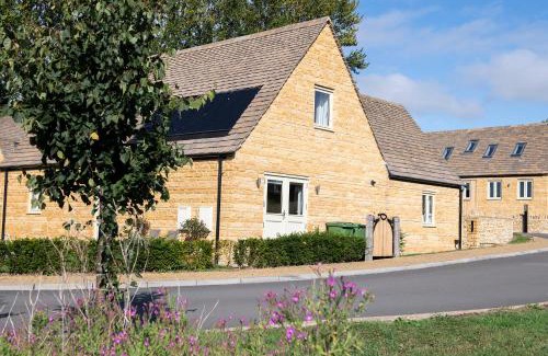 Ebrington House | Rowan Cottage-Ebrington