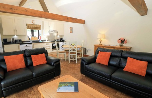 Blandford Forum Cottage | Rowdens Barn