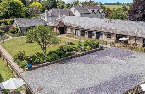 Blandford Forum Cottage | Rowdens Barn