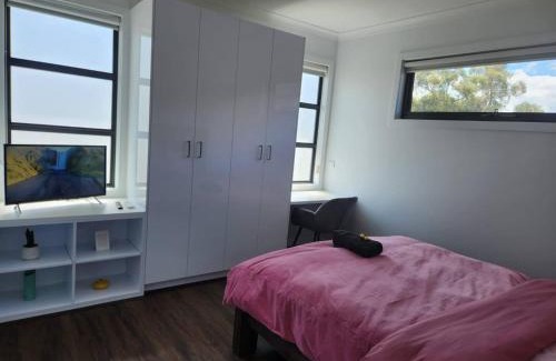 Rowville House | Rowville Stay - Home Away from Home