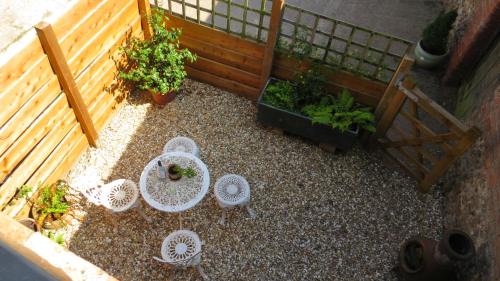 Fenny Bridges House | Roxie House a cosy farm refurbished Coach House.