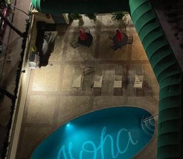McCully - Moiliili Apartment | Royal Aloha 1207