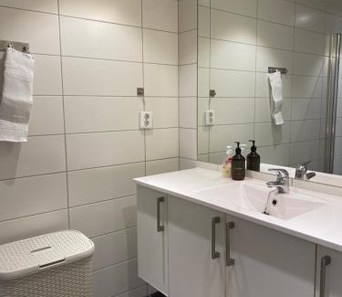 Tromso Apartment | Royal Apartment on the edge by the sea