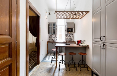 Belso-Ferencvaros Apartment | Royal Apartment your experience of style in Pest