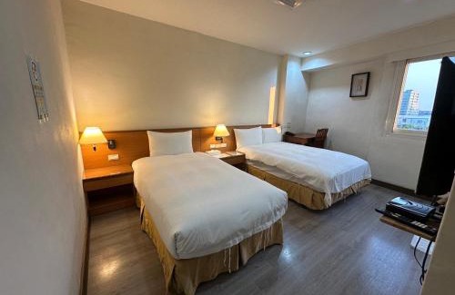 East District Hotel | Royal Business Hotel (Self Check-in)