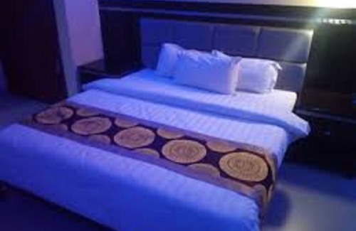 Kabwe Cabin | Royal Cashrise lodge