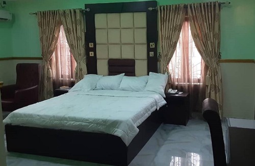 Nkpor Hotel | Royal City Dubai Hotel & Suites