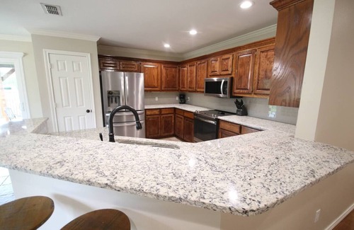 Chandler House | Royal Entertainer - STAYeasttexas