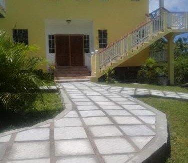 Anse La Raye House | Royal Escape - 1