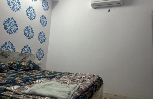 Sindhi Camp House | Royal Guest House