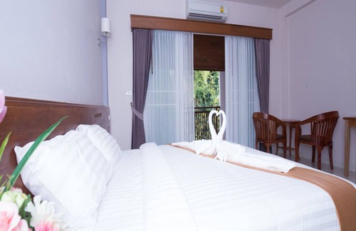 Pak Nam Hotel | Royal Hill Satun Hotel