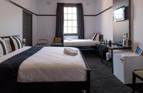 Ryde Hotel | Royal Hotel Ryde