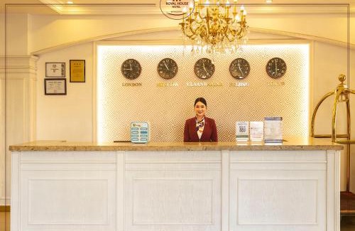 Bayanzurkh Hotel | Royal House Hotel