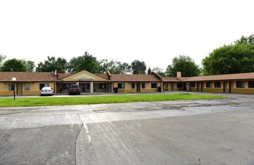 Green Acres Hotel | Royal Inn