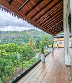 Galagedara Hotel | Royal Lion Hotel - Kandy Road, Galagadara