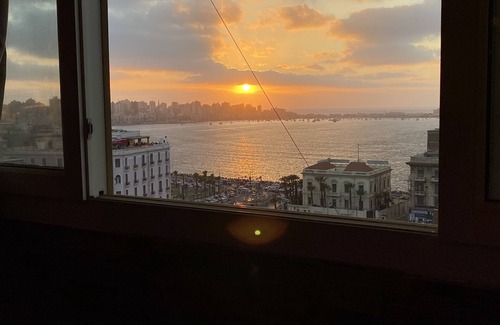 Al-'Atarin Apartment | Royal Luxury Apartment with Gorgeous Sea View