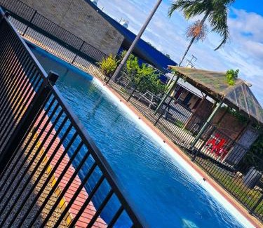 Allenstown Hotel | Royal Motel Rockhampton