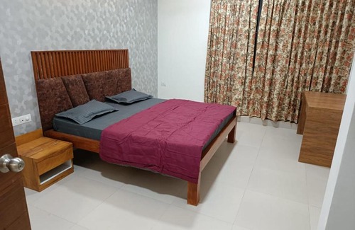 Hadapsar House | Royal Nest