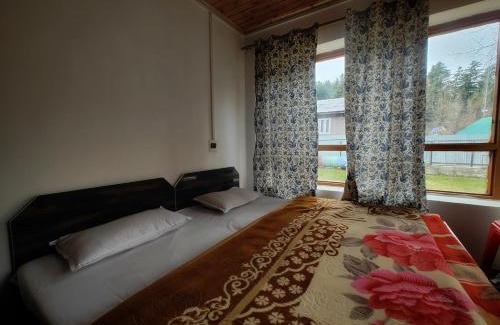 Laripora House | Royal palace