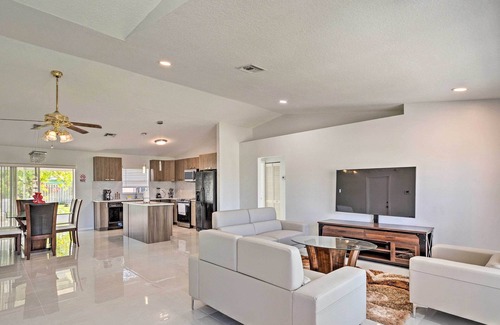 Royal Palm Beach House | Royal Palm Beach Retreat ~ 13 Mi to Beach!
