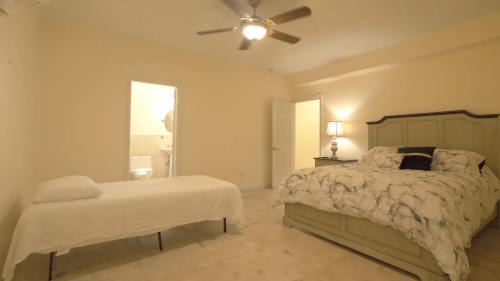 Testman House | Royal Palms Estate