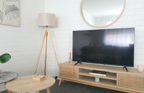 Brunswick Apartment | Royal Park Retreat