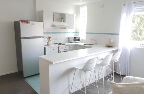 Brunswick Apartment | Royal Park Retreat
