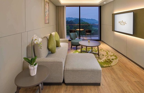 Sukaraja Hotel | Royal Tulip Gunung Geulis Resort and Golf