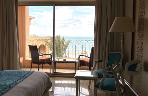 Qurbus Hotel | Royal Tulip Korbous Bay Thalasso & Springs