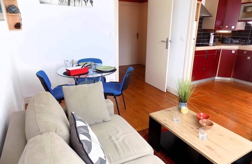 Royan Apartment | Royan - APARTMENT in the heart of DOWNTOWN - BEACH ONLY 200m away - WIFI
