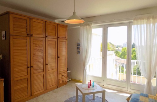 Royan Apartment | Royan - Quiet BRIGHT STUDIO - 30m from the BEACH - PARK area