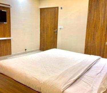 Panchkula Urban Estate Hotel | Rs kings hotel