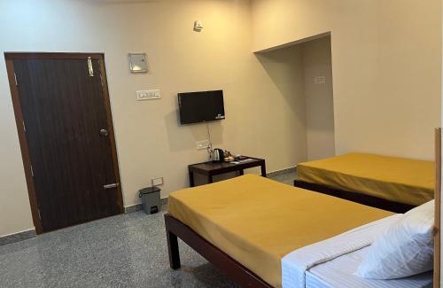 Velankanni Hotel | Rt Service Apartments Hotel