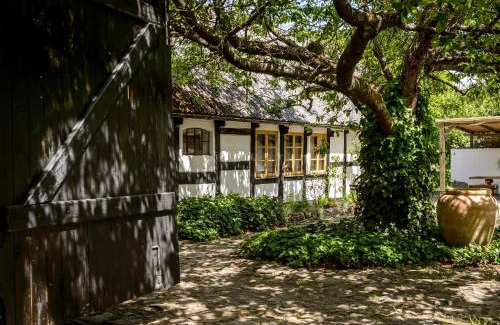 Andrarum Bed & Breakfast | Rubensholm Bed & Breakfast