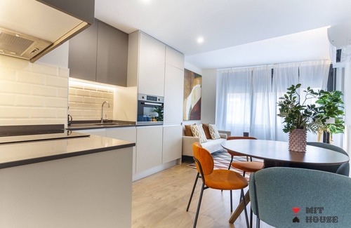 Ciudad Lineal Apartment | Rubik VIII apartment in Madrid