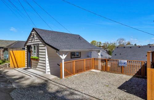 Port Gardner Apartment | Rucker Avenue Cozy Bungalow