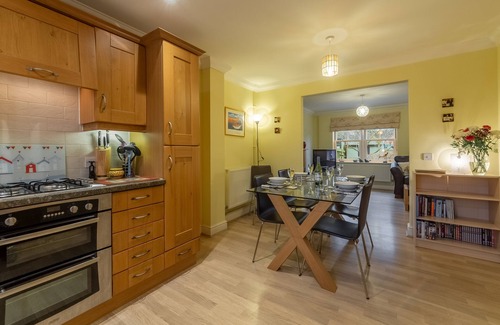 Dersingham Apartment | Rufus Cottage is an attractive character carrstone property