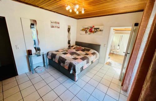 Westerstede Apartment | Ruheoase im Grünen - Komfortable Ferienwohnung am Wulfskamp, Westerstede