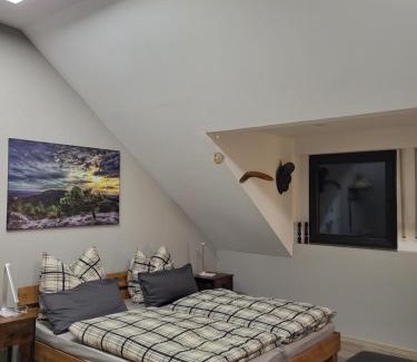 Warstein Apartment | Ruhige Unterkunft - Dachterasse und Panoramablick