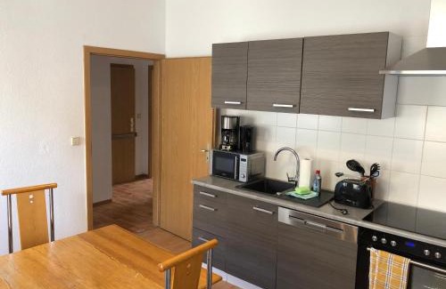 Giebichenstein Apartment | Ruhige Wohnung bei der Burg im OG2