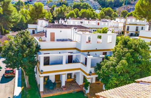 Pedreguer House | Ruhiges Eckreihenhaus mit Pool in La Sella Zarzas one Denia