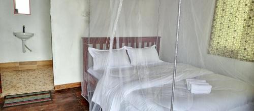 Luhizha House | Ruhija Gorilla Guest House