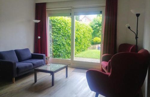 Enter Apartment | Ruim en huiselijk appartement met eigen tuin, compleet uitgerust, dichtbij natuur