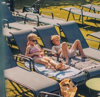 Lieren Villa | Ruime Groepsvilla voor 12 Personen met Terras en Tuin