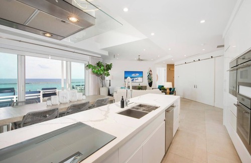 Rum Point Condo | Rum Point Resort #504 3BR Penthouse