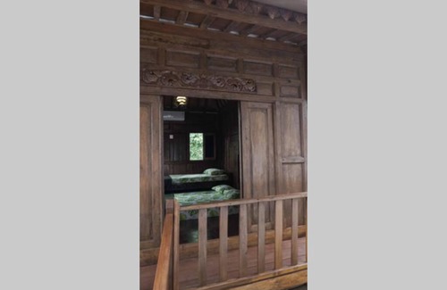 Sinduharjo Ski Chalet | Rumah Kayu Joglo Yudhistira, tepi sungai, 2BR