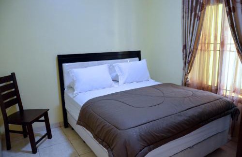 Parongpong House | Rumah Kuning Bandung