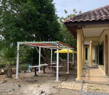 Kampung Abi House | Rumah Madu Tiga Kangar