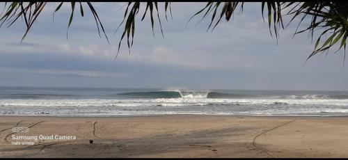 South Krui House | Rumah Pantai Krui